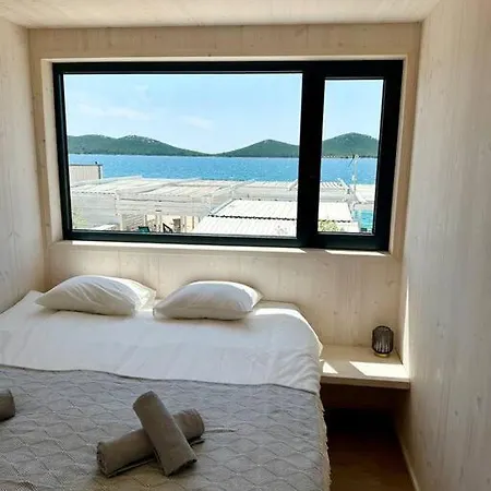 Beachhouse #1 - Buqez